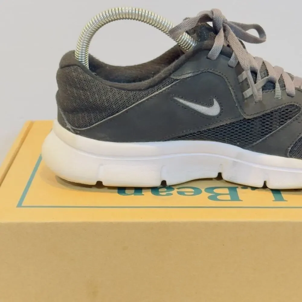 Nike Flex Experience RN 3 Youth 6.5Y Black White Running Athletic Shoes